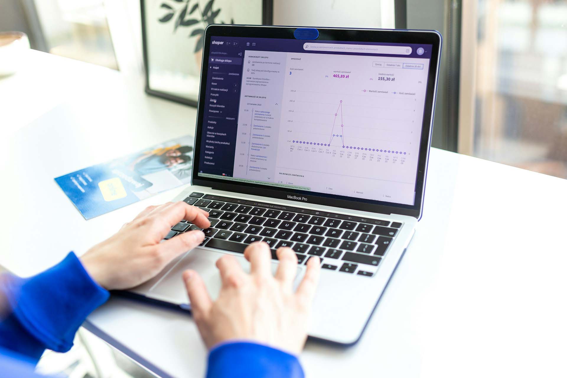 ECOMMERCE WEBSITE MANAGEMENT